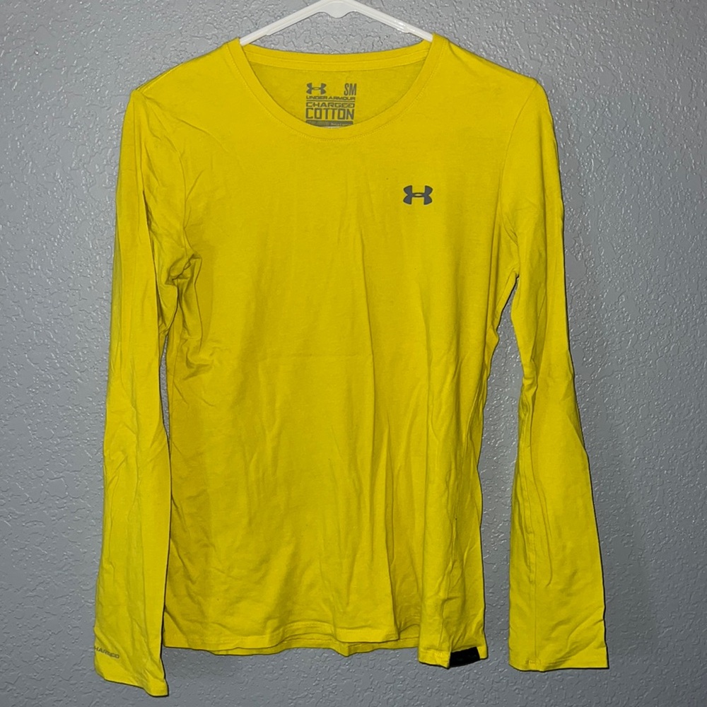 Under Armour Heat Gear Long Sleeve 💛